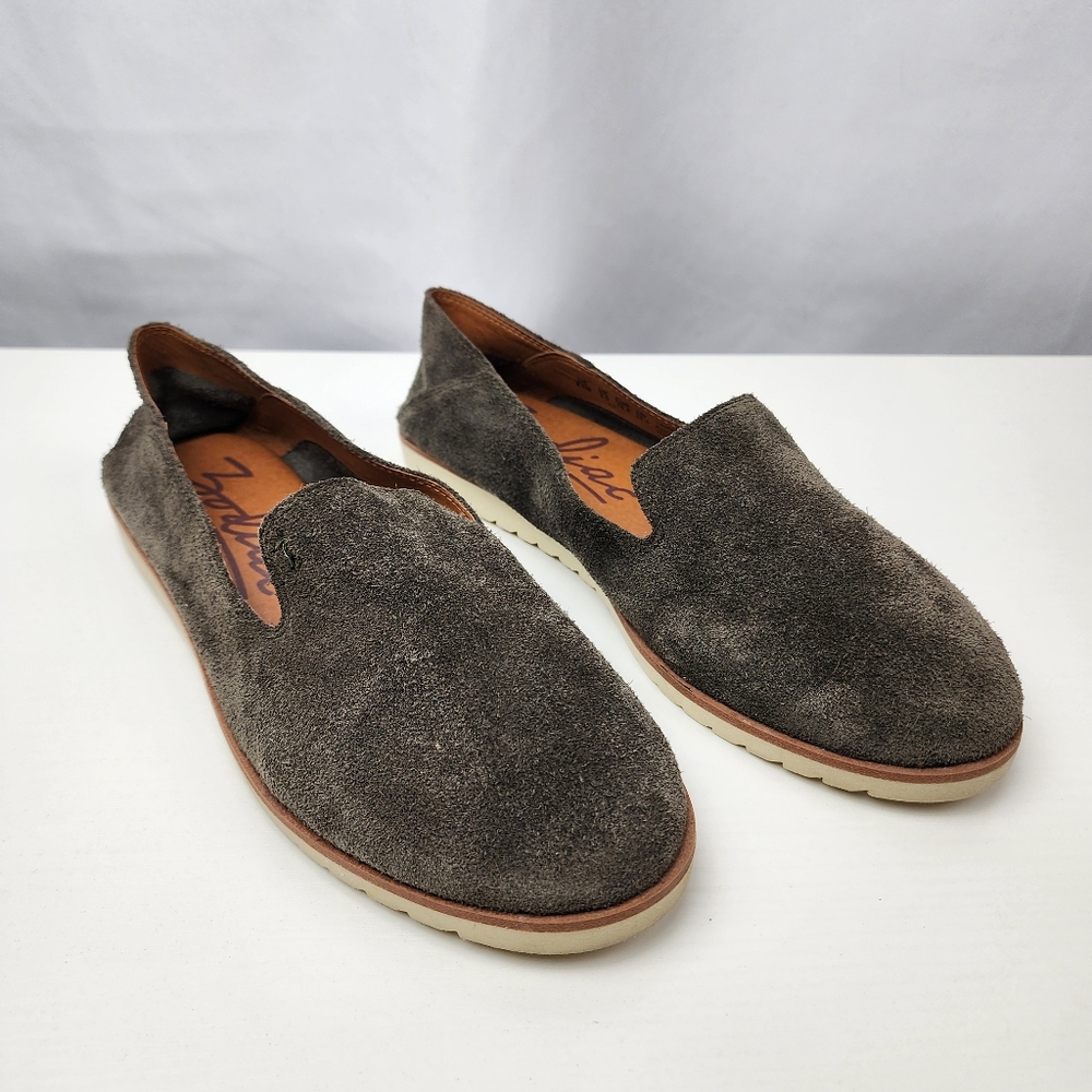 Zodiac Women's Olive Suede Kit Slip On Loafers Size 8.5